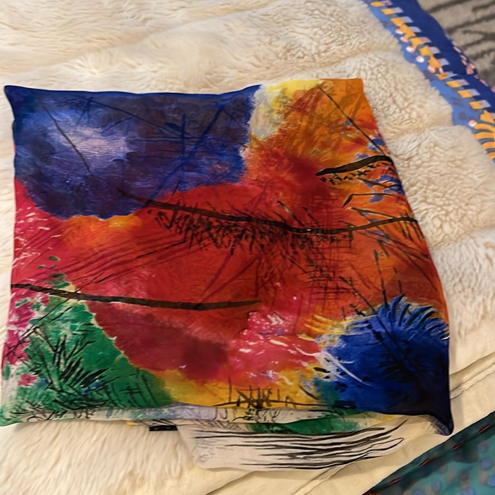 Guggenheim Pure Silk Scarf
